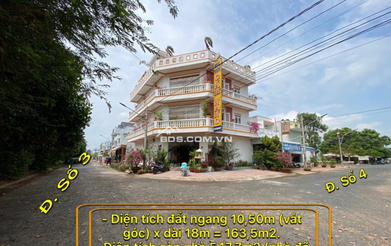 Cần bán nhà nghỉ 4 tầng đầy đủ tiện nghi đẹp và kiên cố tại huyện An Phú, tỉnh An Giang.