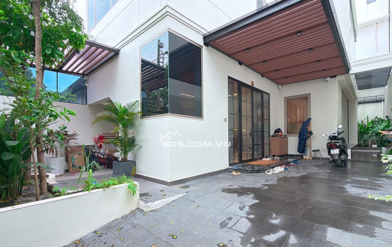 BIỆT THỰ SÂN VƯỜN KHU BỘ CÔNG AN Q7 - 3 TẦNG - 9X17M - 18,5 TỶ. LH:0904523367 (Phương Nhà Nhiều).