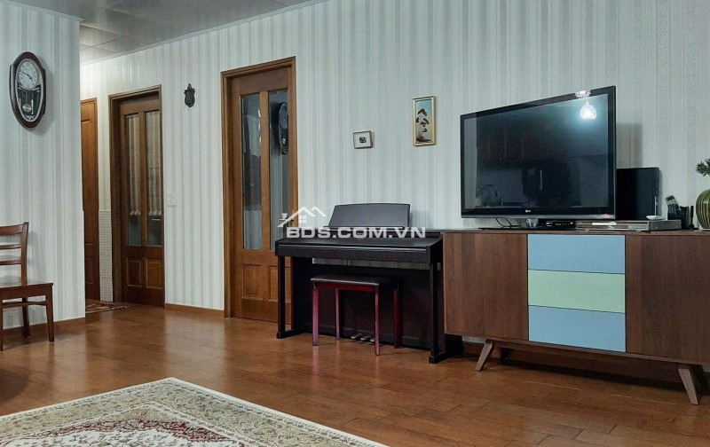 Bán gấp căn hộ lô góc ngay trung tâm Q1 view Bitexco
