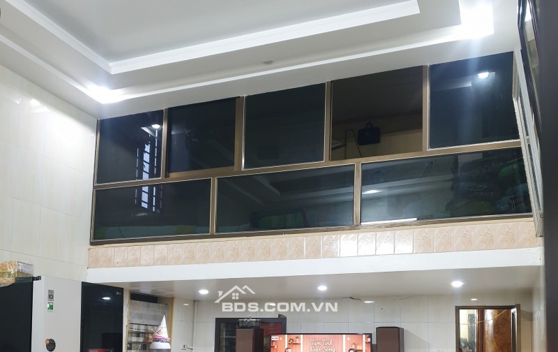 BÁN NHÀ 1.8 TỶ 2 TẦNG 77M2 CHỈ  SAU NHÀ MẶT ĐƯỜNG THÁI BÌNH