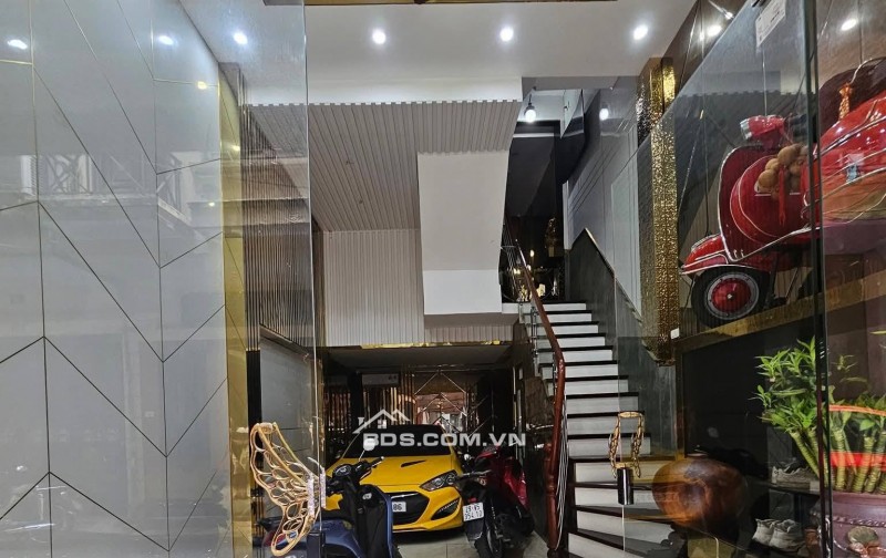 Bán Nhà Ô TÔ Nguyễn Chí Thanh, Đống Đa 40m, 6 tầng, mt 4m, giá 20.5 tỷ.