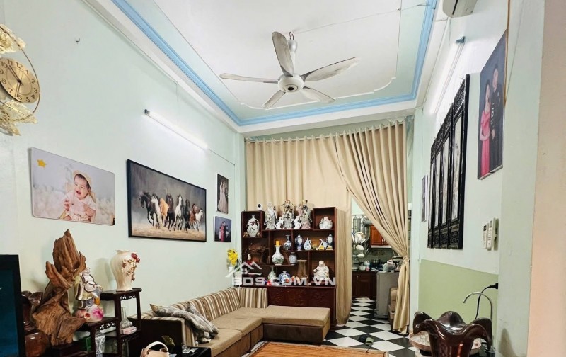BÁN NHÀ 1.69 TỶ 3 TẦNG 40M2 ( HƯỚNG ĐÔNG ) NGÕ ĐƯỜNG KÊNH