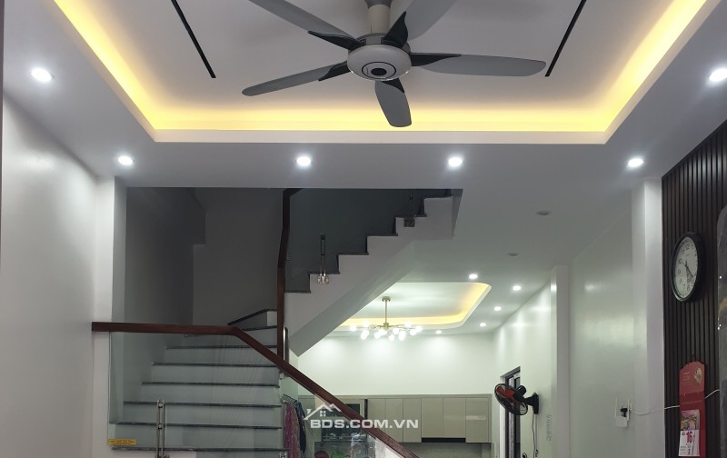 BÁN NHÀ MẶT ĐƯỜNG NGUYỄN BÍNH KINH DOANH TỐT 4 TẦNG 72M2 GIÁ 5 TỶ