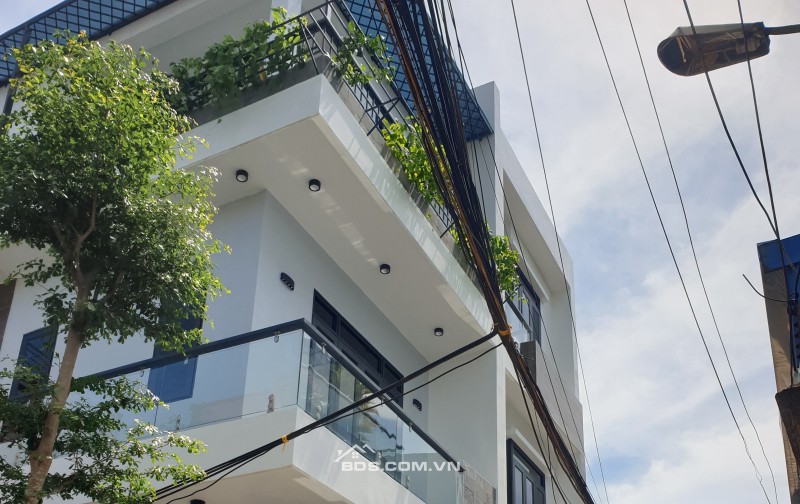 BÁN NHÀ XÂY MỚI 2.6 TỶ 3 TẦNG 47M2 NGÕ RỘNG NGẮN CÙ CHÍNH LAN
