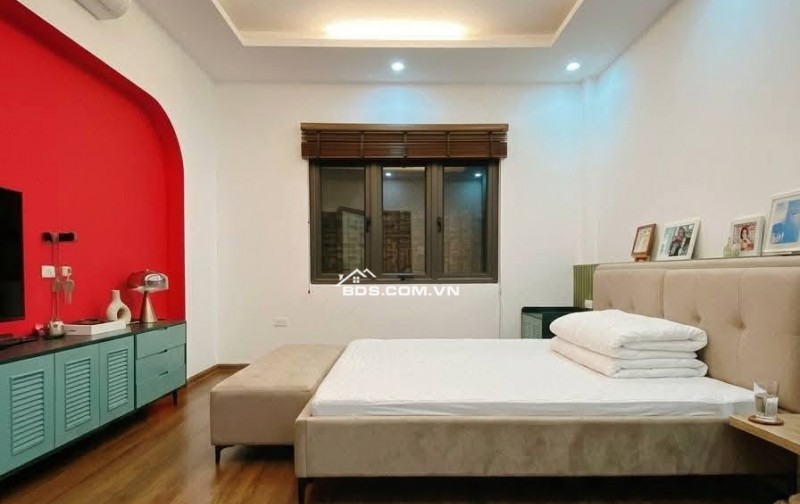 Bán Nhà Nguyễn Lương Bằng, Đống Đa 45m, 5 tầng, giá 12.3 tỷ.