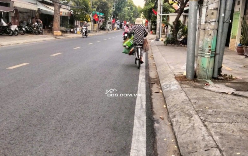 BÁN NHÀ GẤP - THƯƠNG LƯỢNG MẠNH GIÁ 1tỷ200TR DỌN VÀO Ở NGAY, SỞ HỮU CĂN NHÀ TẠI QL1A BÌNH CHÁNH