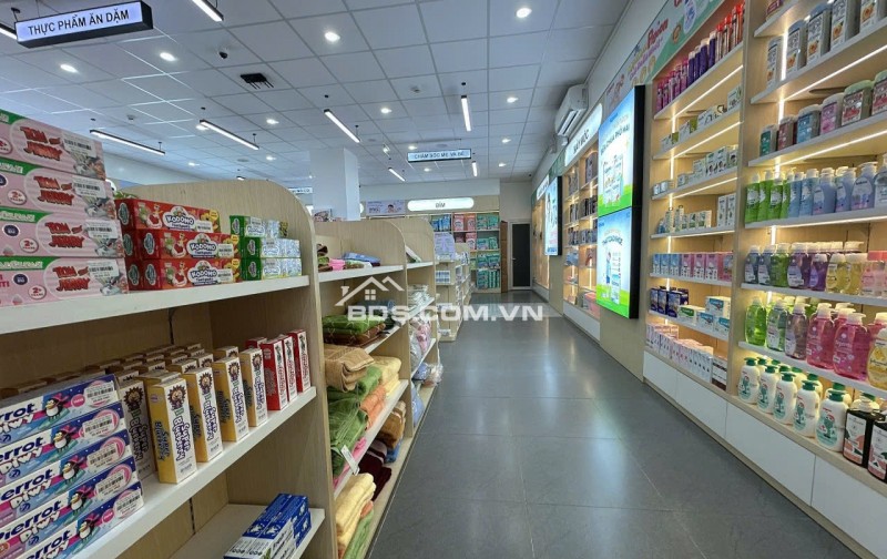 Mặt tiền KD ngay chợ Phạm Văn Bạch 7 tầng ngang 10m 300m2 50PN TN 300tr T.máy chỉ 75 tỷ.