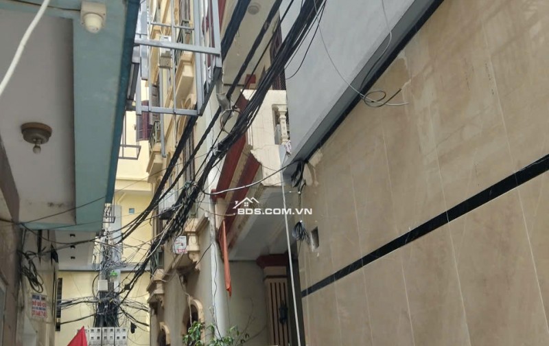 CHO THUÊ NHÀ NGUYÊN CĂN TRẦN DUY HƯNG - CẦU GIẤY - NGÕ RỘNG Ô TÔ ĐỖ CỬA