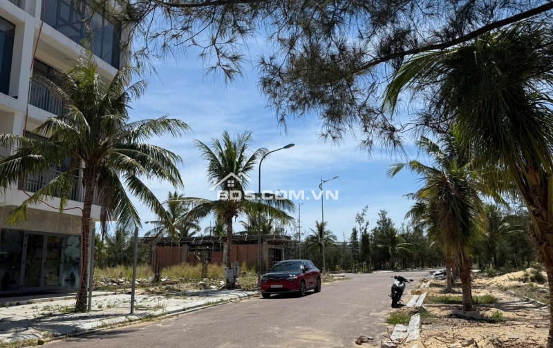 Chính chủ cần bán đất ,lô góc, 3 mặt tiền dự án FLC Luxcity Quy Nhơn, Bình Định, 0905867779