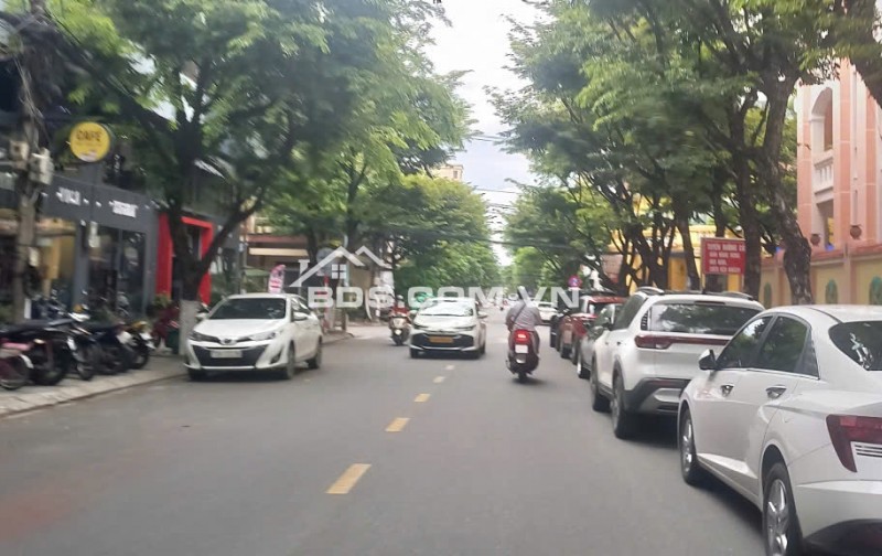 NHÀ 3T ÔNG ÍCH KHIÊM – ĐƯỜNG Ô TÔ 5M, GẦN BIỂN – HƠN 5 TỶ