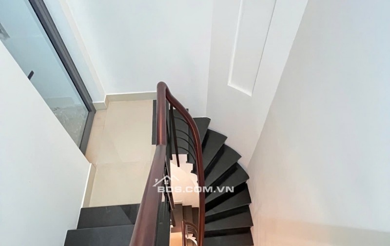 Siêu phẩm mặt tiền ĐS 7 Lý phục man, quận 7, chỉ 11 tỷ