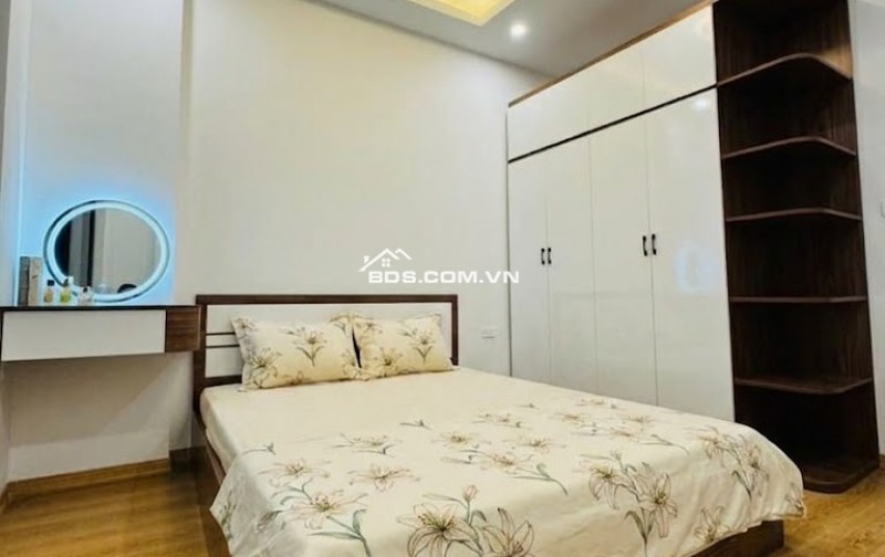  BÁN NHÀNGÕ NÔNG–Ô TÔ ĐỖ CỔNG–30M Ô TÔ TRÁNH DỪNG ĐỖ NGÀY ĐÊM–SIÊU MẪU-SÀI ĐỒNG