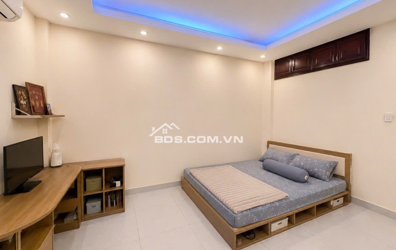 NHÀ HXH 50M² - 5 TẦNG BTCT - GẦN CHỢ TÂN BÌNH - NHỈNH 8 TỶ
