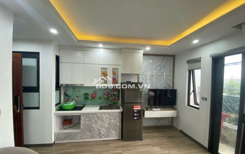 Cho thuê Căn chung cư mini vị trí đẹp nhất phố Trích Sài, Tây Hồ. View toàn mặt hồ. Chỉ 7.5tr
