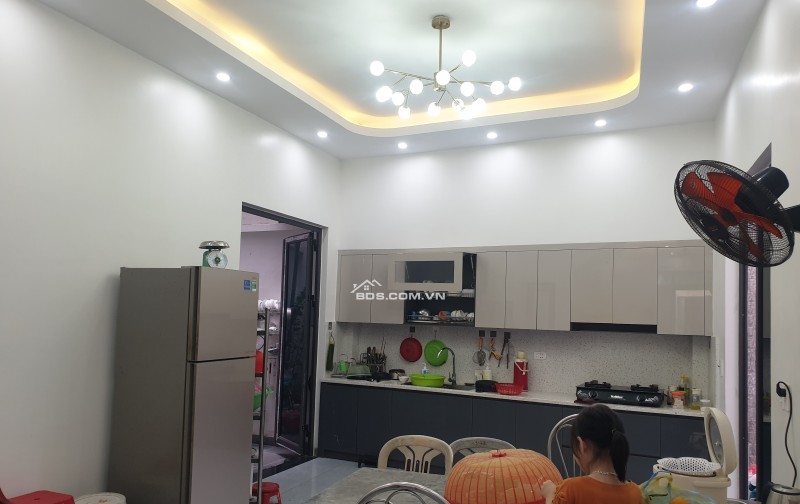 BÁN NHÀ MẶT ĐƯỜNG NGUYỄN BÍNH KINH DOANH TỐT 4 TẦNG 72M2 GIÁ 5 TỶ