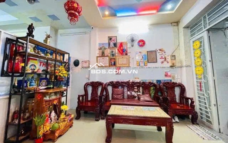 Bán nhà hẻm 448 Phan Huy Ích ngang 6.2m 93m2 4 tầng ngay Emart 2 tiện KD chỉ 12 tỷ.