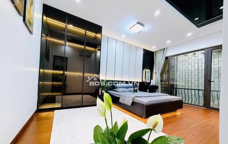 Bán Nhà Gần Phố Minh Khai, Hai Bà Trưng 31m, 4 tầng, mt 5.6m, giá 7.75 tỷ.