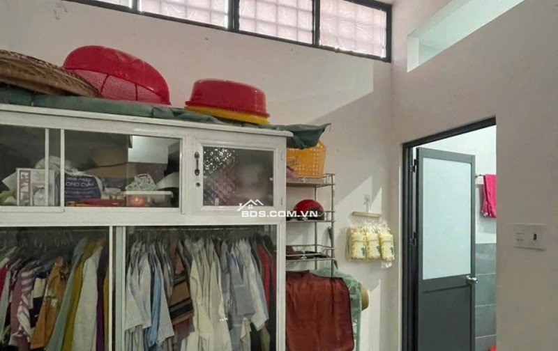 BÁN NHÀ GẤP - THƯƠNG LƯỢNG MẠNH GIÁ 1tỷ200TR DỌN VÀO Ở NGAY, SỞ HỮU CĂN NHÀ TẠI QL1A BÌNH CHÁNH