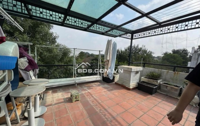  Bán nhà Lê Hồng Phong - mặt phố - 29/39m2 - 3tầng 1 tum - view Lăng Bác - lô góc 2 mặt tiền - vỉa hè to  Khu Vip - Hiếm