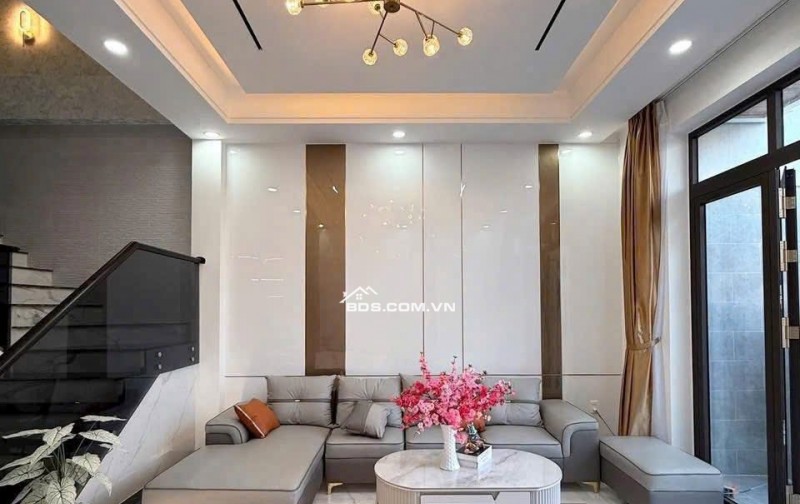  CHỈ 750 TRIỆU SANG TÊN  NHÀ LẦU 140M² (4.5x31) NGAY UBND PHƯỜNG TÂN TRIỀU .