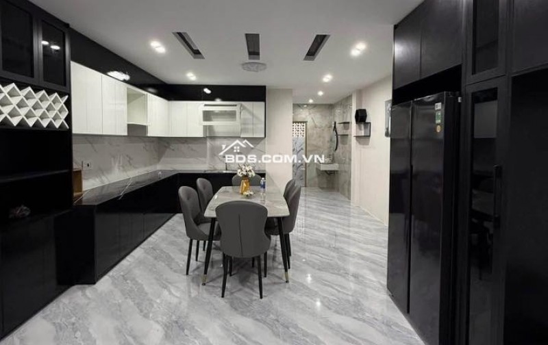  550 TRIỆU SỞ HỮU NHÀ TRỆT LỬNG CÓ SÂN TRƯỚC – SÂN SAU CỰC THOÁNG NGAY CUỐI ĐƯỜNG ĐỒNG KHỞI