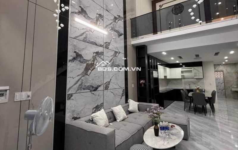  550 TRIỆU SỞ HỮU NHÀ TRỆT LỬNG CÓ SÂN TRƯỚC – SÂN SAU CỰC THOÁNG NGAY CUỐI ĐƯỜNG ĐỒNG KHỞI