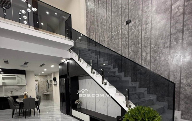  550 TRIỆU SỞ HỮU NHÀ TRỆT LỬNG CÓ SÂN TRƯỚC – SÂN SAU CỰC THOÁNG NGAY CUỐI ĐƯỜNG ĐỒNG KHỞI