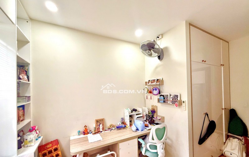Bán Căn Hộ CC 3PN 2WC - Tầng cao tại D2B Topazelite Q8 (cũ)