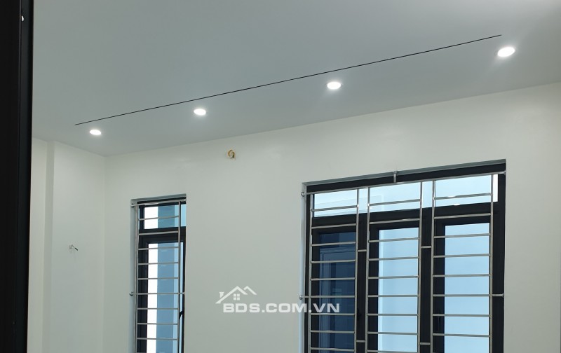 BÁN NHÀ ĐẸP 1.98 TỶ 3 TẦNG XÂY MỚI NGÕ RỘNG GIẢI PHÓNG