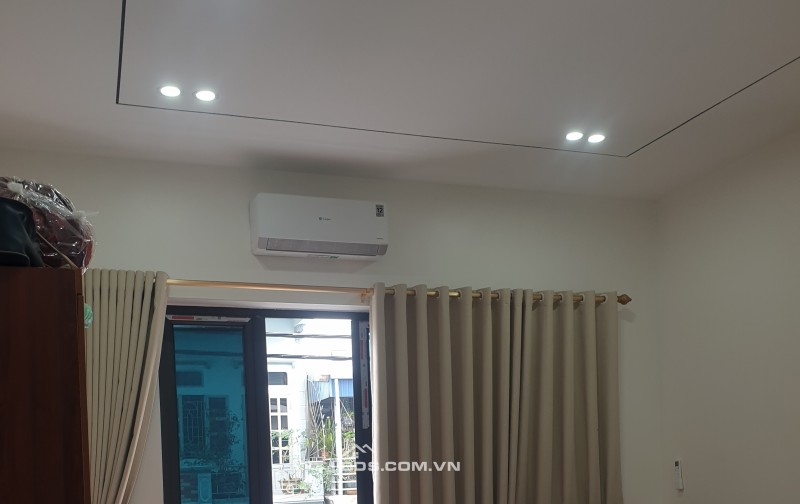 BÁN NHÀ MẶT ĐƯỜNG NGUYỄN BÍNH KINH DOANH TỐT 4 TẦNG 72M2 GIÁ 5 TỶ