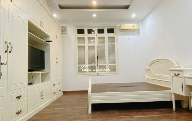 Bán Nhà Nguyễn Lương Bằng, Đống Đa 45m, 5 tầng, giá 12.3 tỷ.