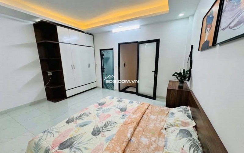 BÁN NHÀ MỚI-5 TẦNG, THANG MÁY- 50M2–Ô TÔ ĐỖ CỔNG 15M RA ĐƯỜNG Ô TÔ TRÁNH–9.X TỶ