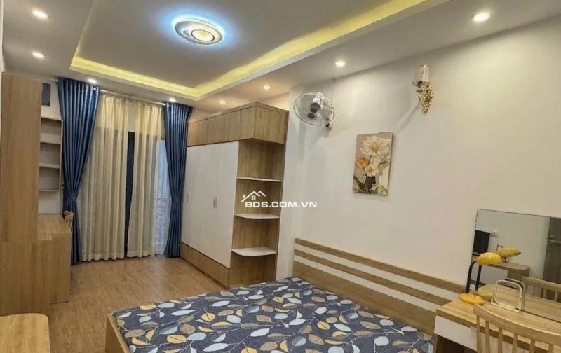 NGÕ NÔNG–Ô TÔ ĐỖ CỬA–10M RA Ô TÔ TRÁNH–XÂY MỚI 4 TẦNG 40M2 4 NGỦ–LONG BIÊN- BÁN NHANH