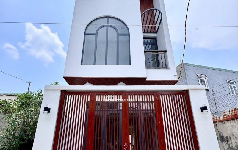  CHỈ 800 TRIỆU SỞ HỮU NGAY NHÀ ĐẸP SỔ RIÊNG – NGANG 4.8M, DÀI 26M CUỐI ĐƯỜNG ĐỒNG KHỞI!