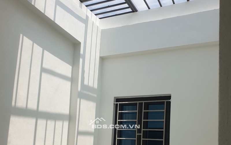 BÁN NHÀ ĐẸP 1.98 TỶ 3 TẦNG XÂY MỚI NGÕ RỘNG GIẢI PHÓNG