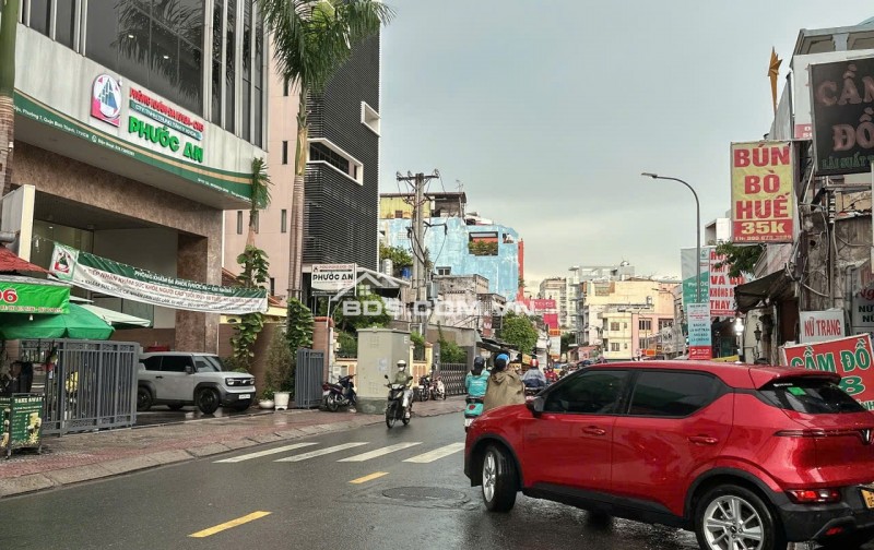 Bán tòa nhà 8L 209m2 ngang 11m có hầm TN 135 triệu MTKD view góc Nguyễn Văn Đậu 43 tỷ hơn