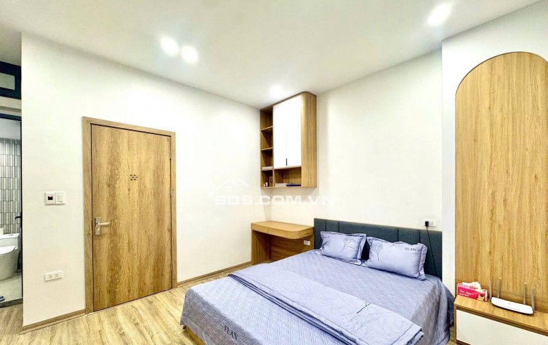Bán Nhà Dòng Tiền, Gần Phố, Lê Thanh Nghị, Hai Bà Trưng, 26/35m, 6 tầng, giá 10.6 tỷ