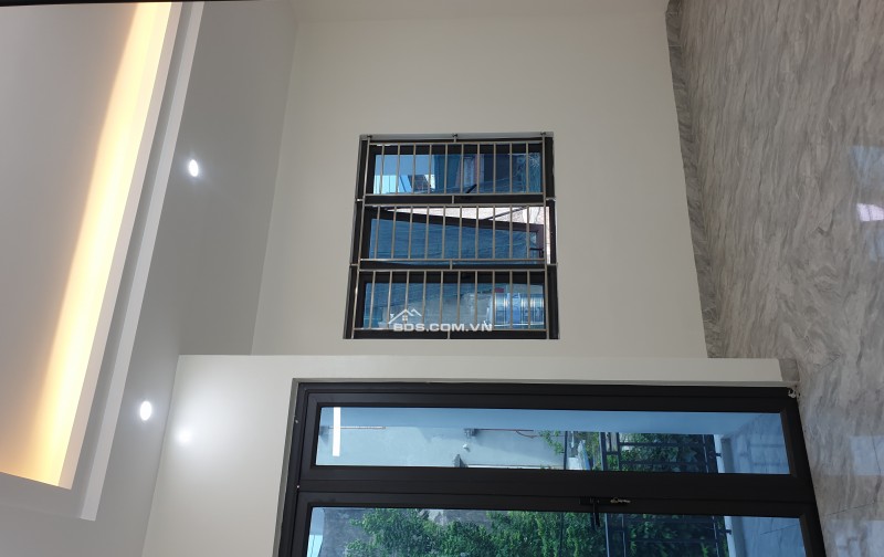 BÁN NHÀ ĐẸP 2.35 TỶ 3 TẦNG 42M2 NGÕ CỰC RỘNG TRẦN HUY LIỆU