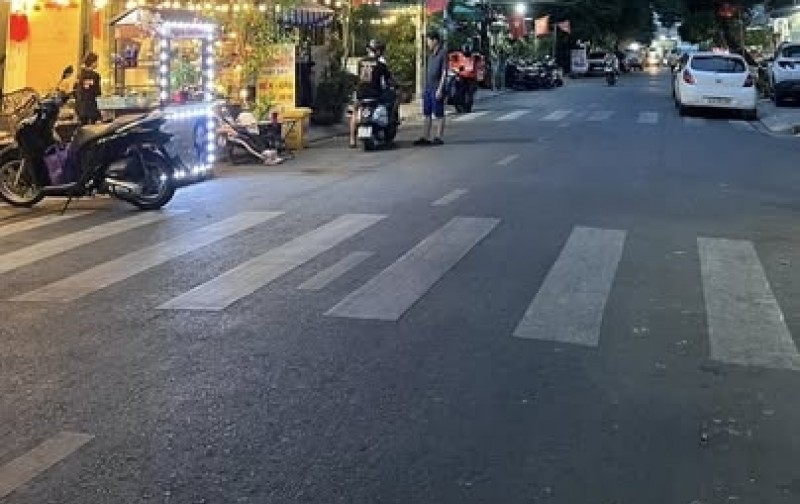  Nhà đẹp sát mặt tiền, giá giảm còn 9,95 tỷ - tân bình