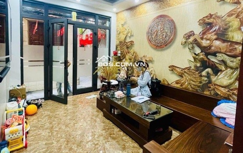30m ra phố Tôn Đúc Thắng, nhà 30m x 4 tầng, giá chưa đến 9 tỷ