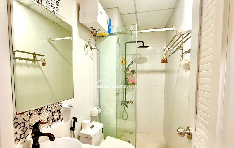 Bán Căn Hộ CC 3PN 2WC - Tầng cao tại D2B Topazelite Q8 (cũ)