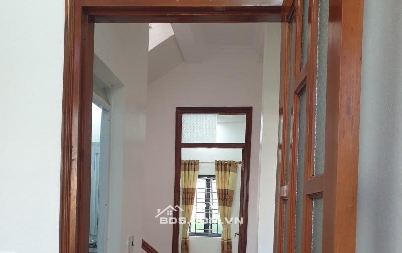 BÁN NHÀ ĐẸP 2.28 TỶ 3 TẦNG 52M2 ( ĐÔNG BẮC ) NGÕ TRẦN THÁI TÔNG