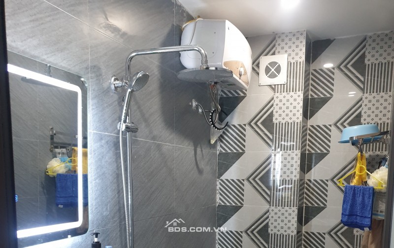 BÁN NHÀ MẶT ĐƯỜNG NGUYỄN BÍNH KINH DOANH TỐT 4 TẦNG 72M2 GIÁ 5 TỶ
