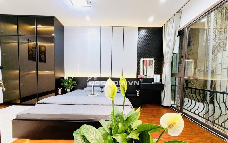 Bán Nhà Gần Phố Minh Khai, Hai Bà Trưng 31m, 4 tầng, mt 5.6m, giá 7.75 tỷ.