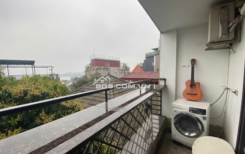 Cho thuê Căn hộ CCMN Studio tại ngõ 193 Trích Sài. Ban công thoáng View Hồ Tây. Chỉ 7tr