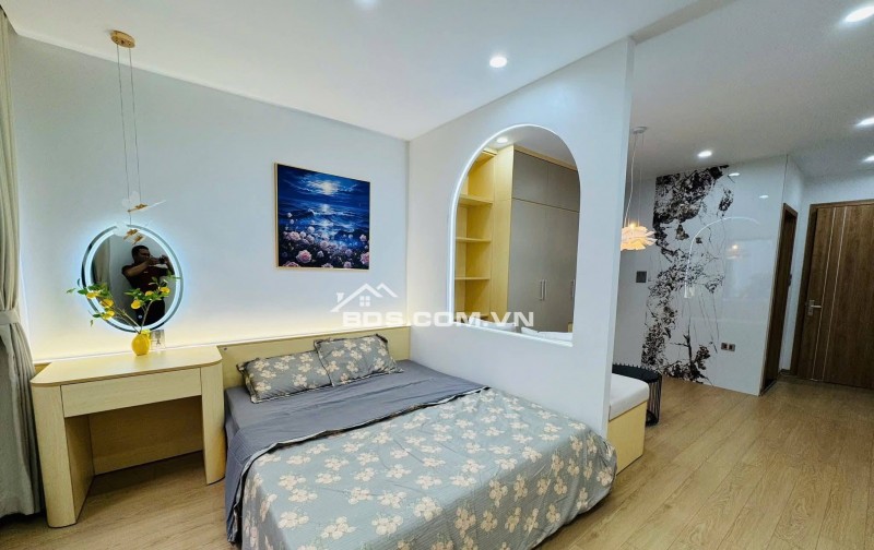 Bán Nhà Thang Máy, Gần Phố, Tân Mai, Hoàng Mai 40m, 5 tầng, mt 3.8m, giá 14.6 tỷ.