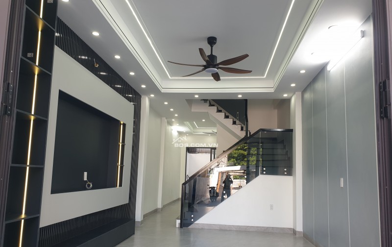 BÁN NHÀ 87 MẶT ĐƯỜNG THANH BÌNH 3 TẦNG 108M2 SÂN ĐỂ 2 Ô TÔ GIÁ 4.2 TỶ