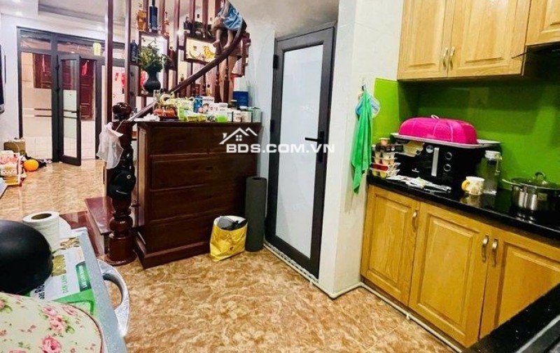 30m ra phố Tôn Đúc Thắng, nhà 30m x 4 tầng, giá chưa đến 9 tỷ
