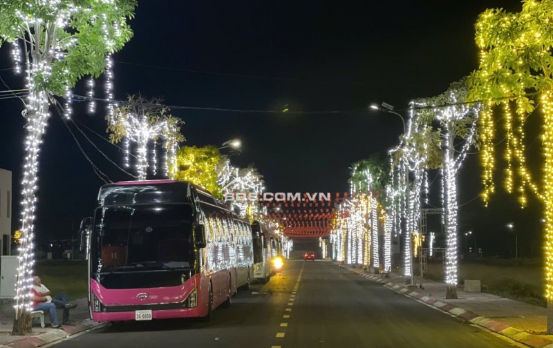 Chính chủ bán đất gần Làng Đại Học Cổng Xanh, mặt tiền ĐT 741, giá chỉ 920 triệu, sổ sẵn công chứng ngay