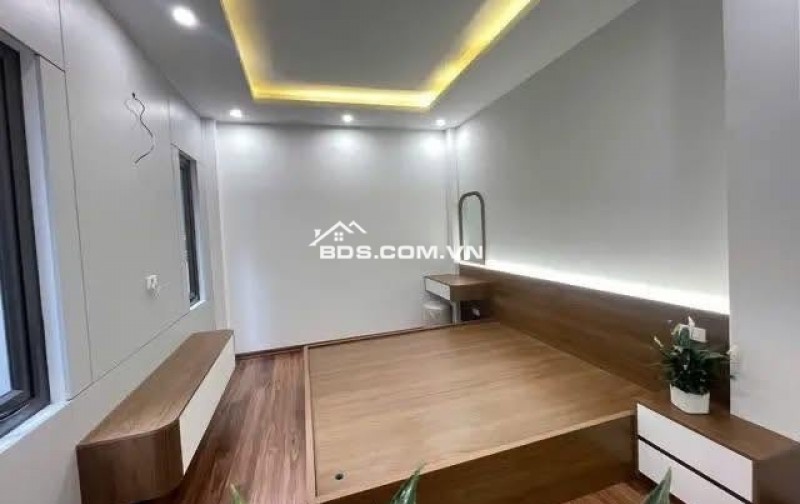 NHÀ MỚI ĐẸP LONG LANH - DÂN CƯ YÊN TĨNH-PHỐ LỤA THÔNG THOÁNG